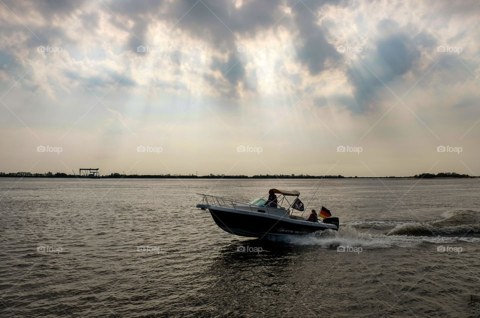 spring on the Elbe.The beginning of the seafarers' season