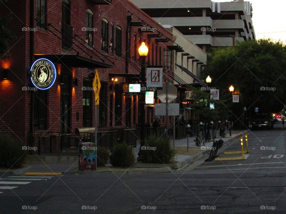 corner street restaurant scene