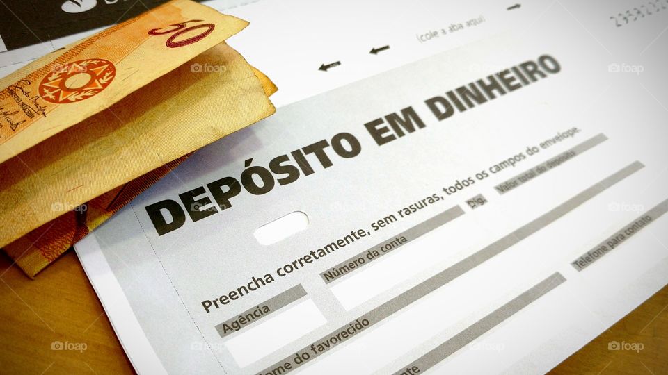 Depósito bancário.