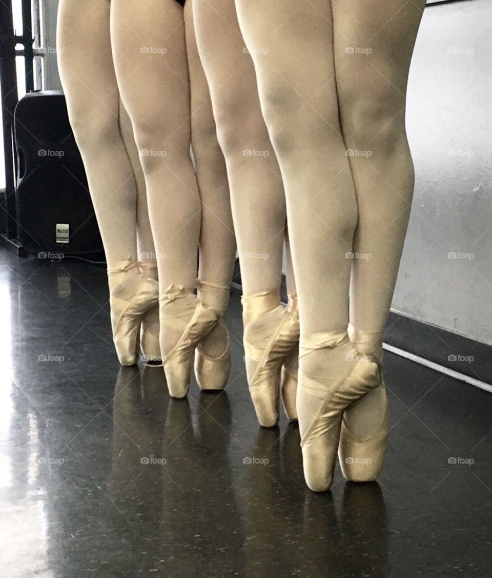 Legs en pointe
