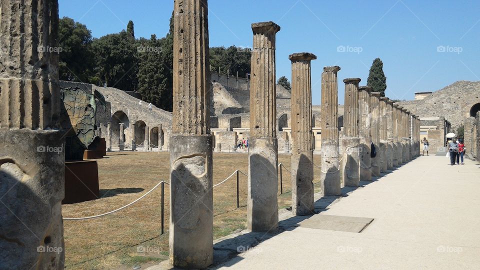 column row in Pompeii