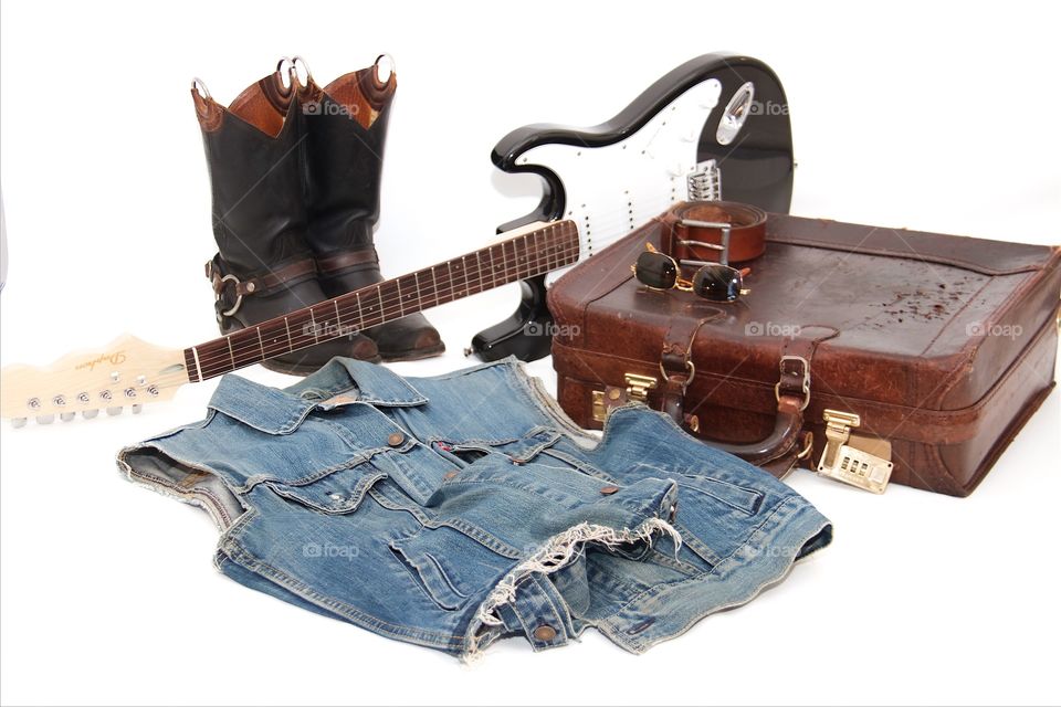 Guitar, boots and jeans stile 
