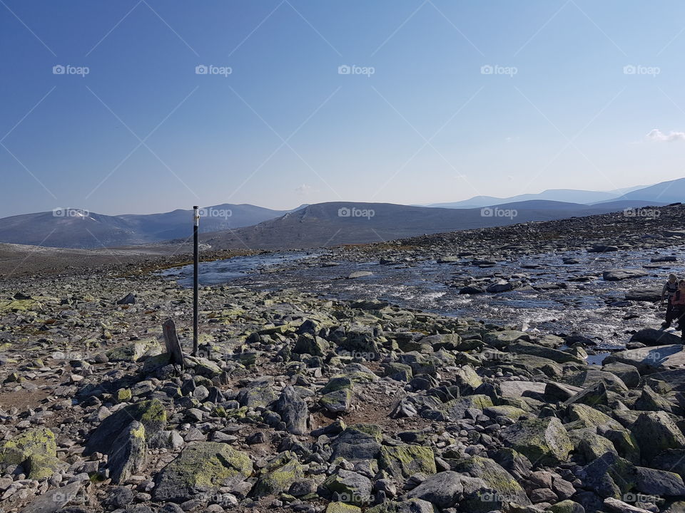 picture from the top of a mountain in norway 《snøhetta》