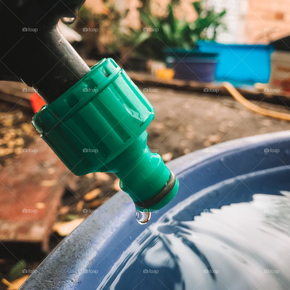 Even dripping, the faucets spill a lot of water.  Take care not to let this happen, let's take care of our planet!