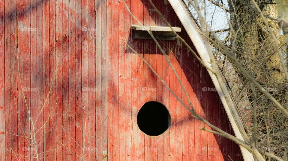 Interesting round window