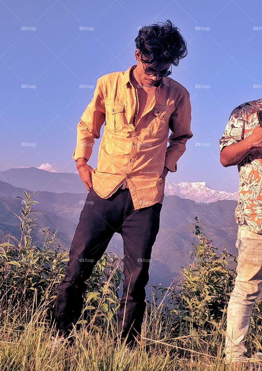 on frame @meashishshrestha seens behind mount @ganeshimal #Nepal♥️♥️♥️♥️♥️😍😍🇳🇵🇳🇵🇳🇵