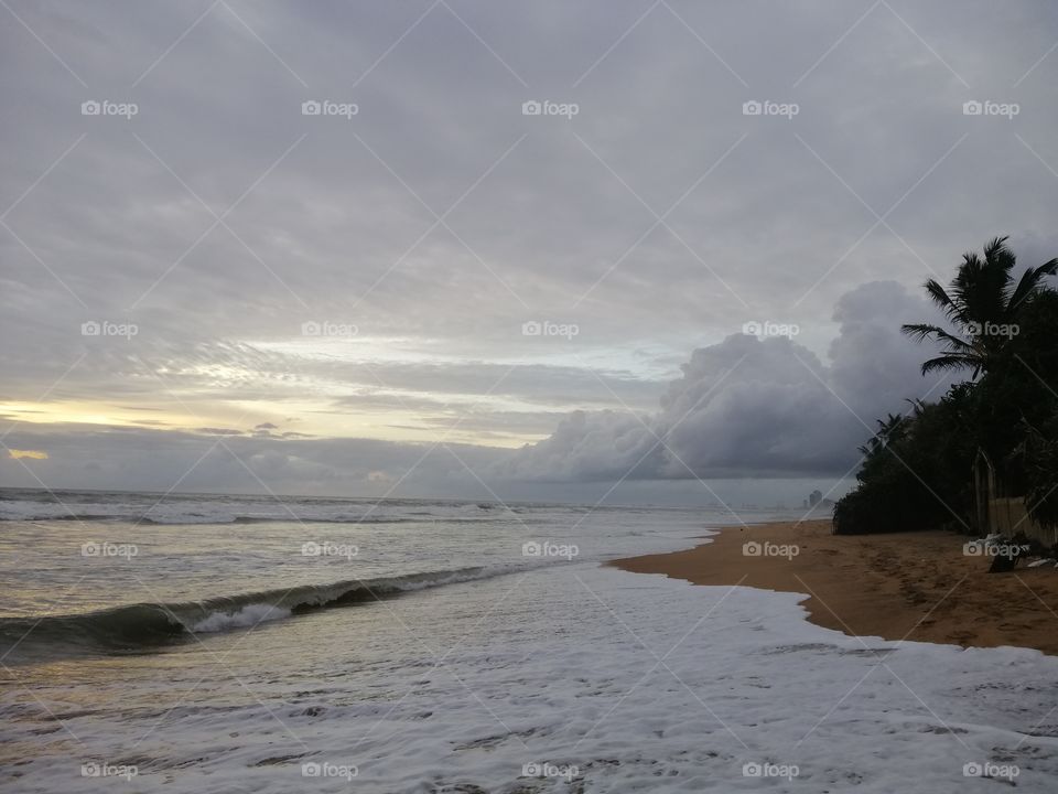 mountlaviniya beach