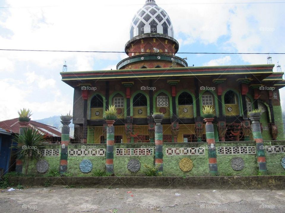 classic Mosque. It is located in Sembalun near Rinjani Mountain.