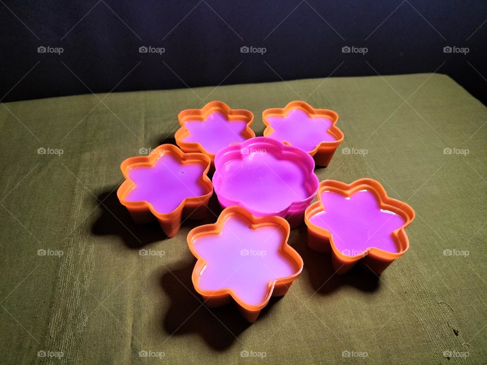 image of pudding made of dragon fruit with star print