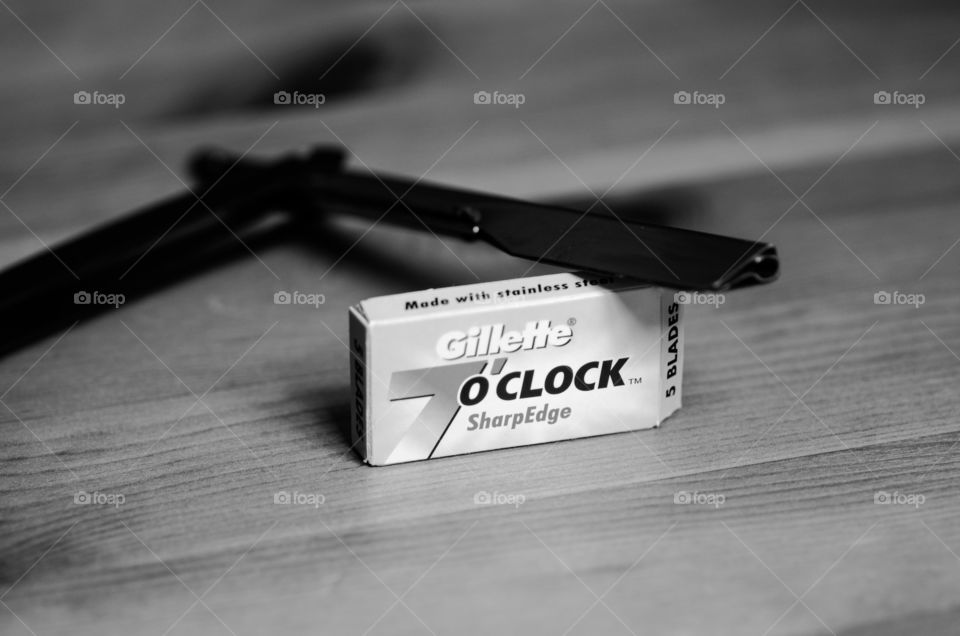 Razor blade with Gillette sharp edge