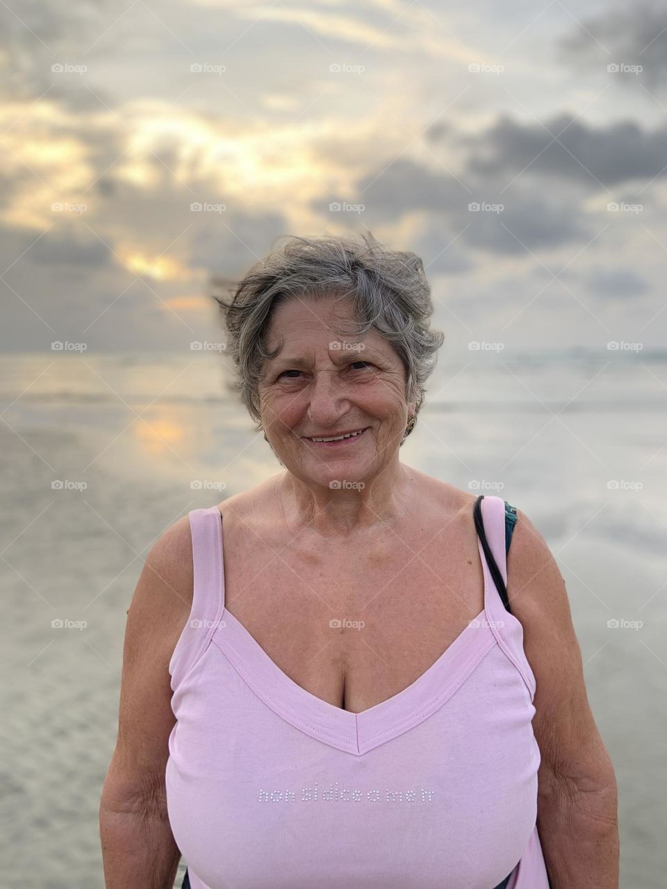 Natural mature woman 