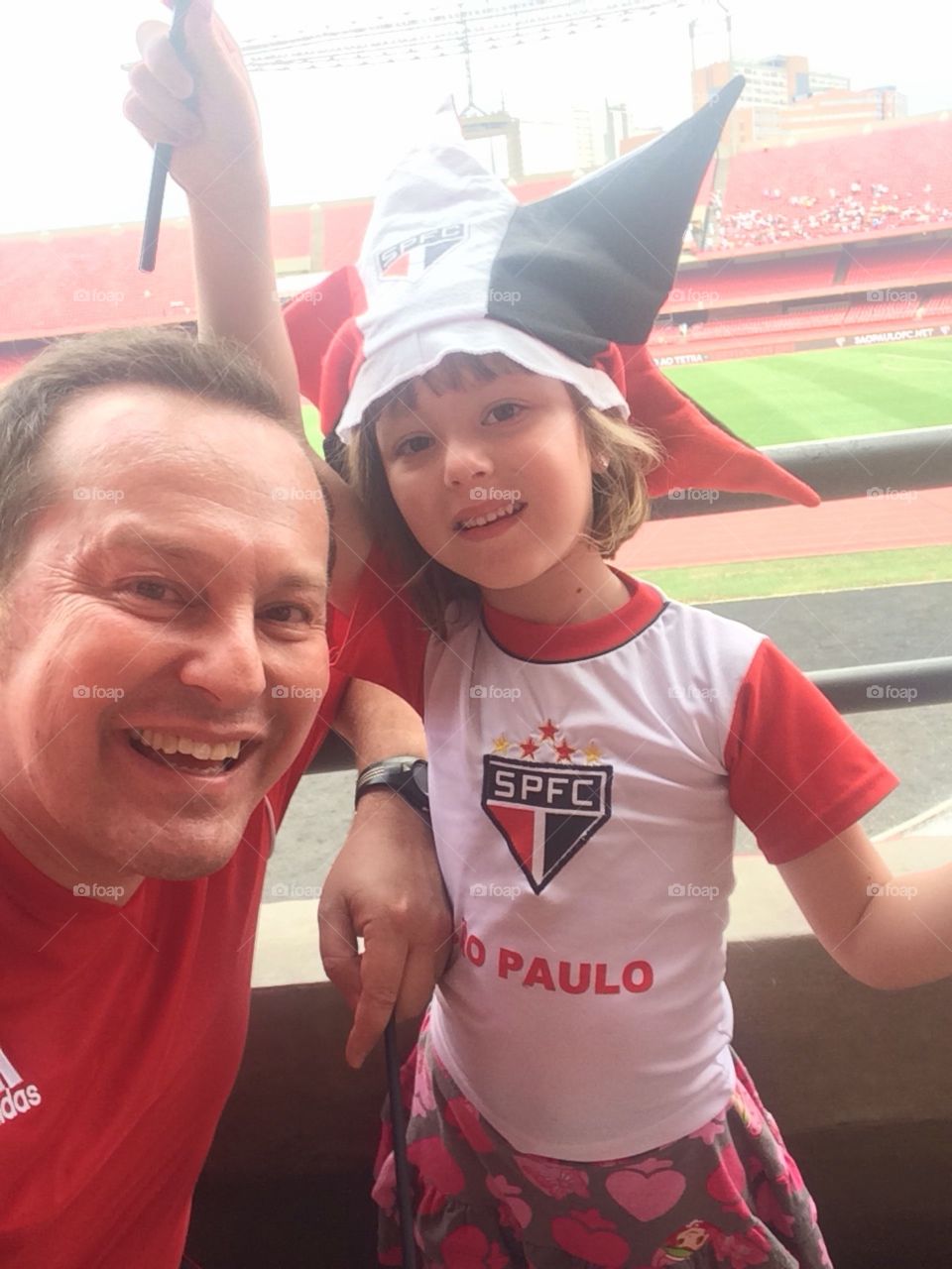 Minha são-paulina na sua primeira vez no Estádio do Morumbi. Essa é minha Marininha...