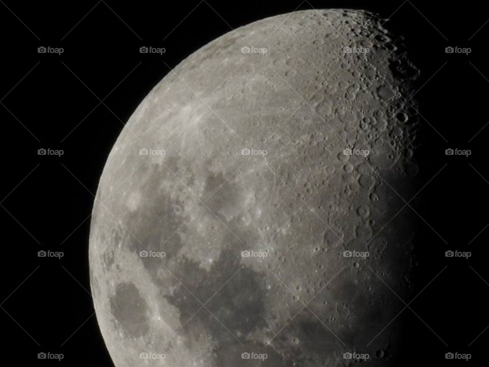 Nikon Coolpix P900 Moon Shot Close Up
