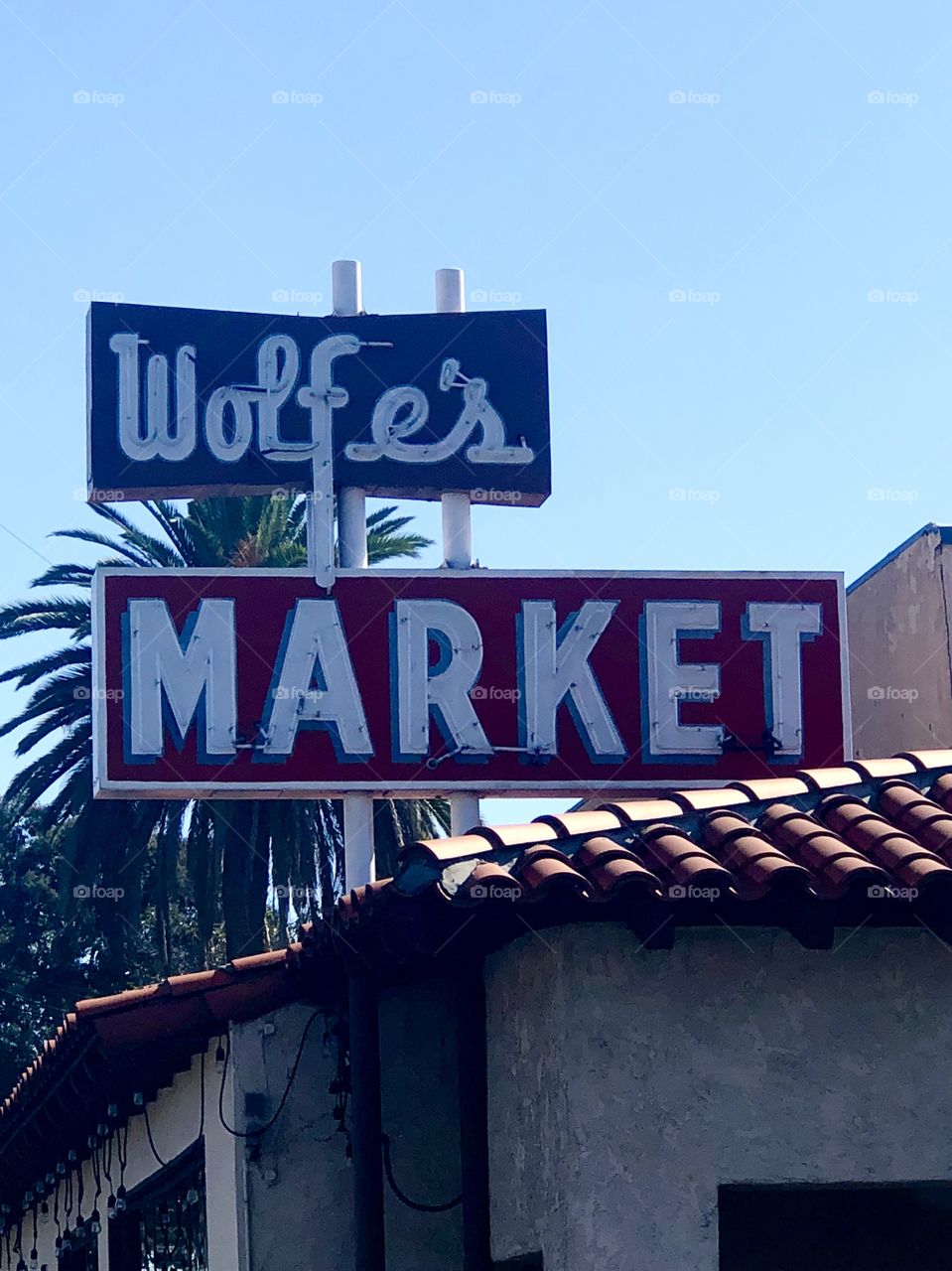 Wolfe’s Market 