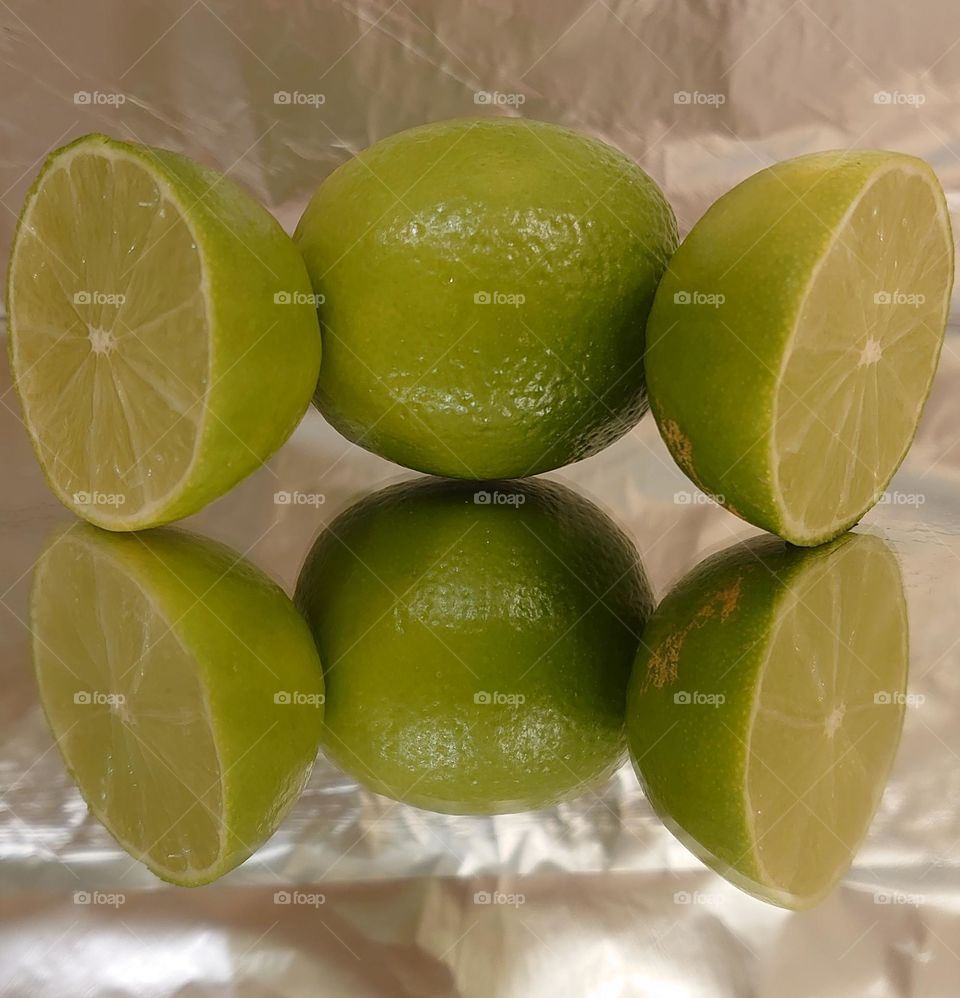 Vitamin C 🍋🪞 Reflection 🪞🍋 Mirror 🪞🍋 Limes🪞🍋