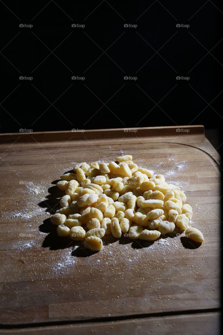 Gnocchi di patate farina acqua sale