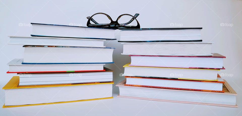 Books📚 Symmetry 📚 Glasses 🤓 Rectangles 📚