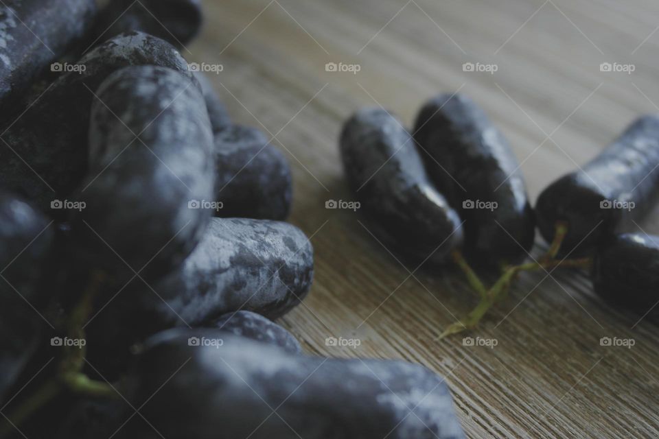 Black grapes 