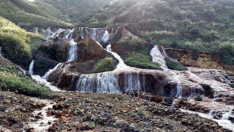 a natural scenery that makes feel the the beauty of nature