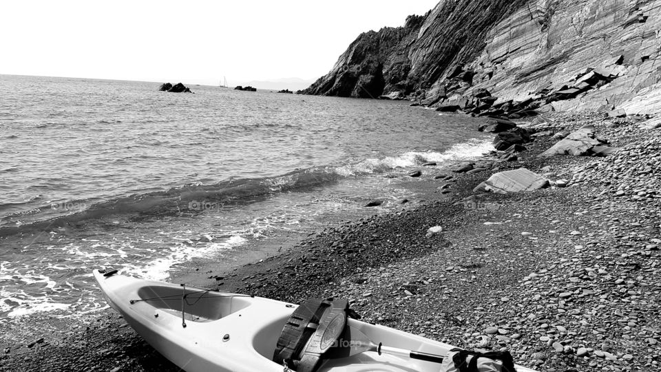 b and w beautiful sea