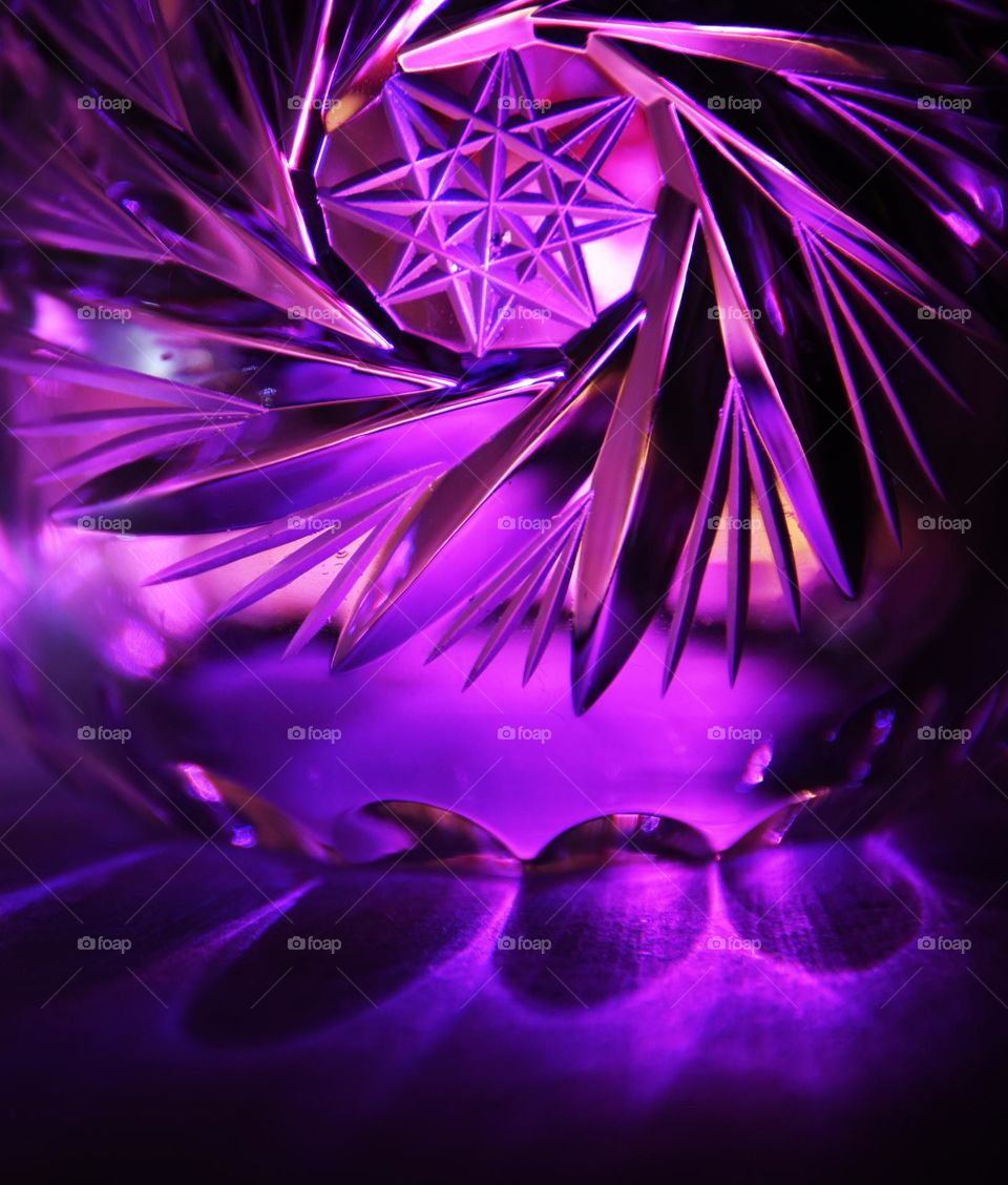 purple pattern/light