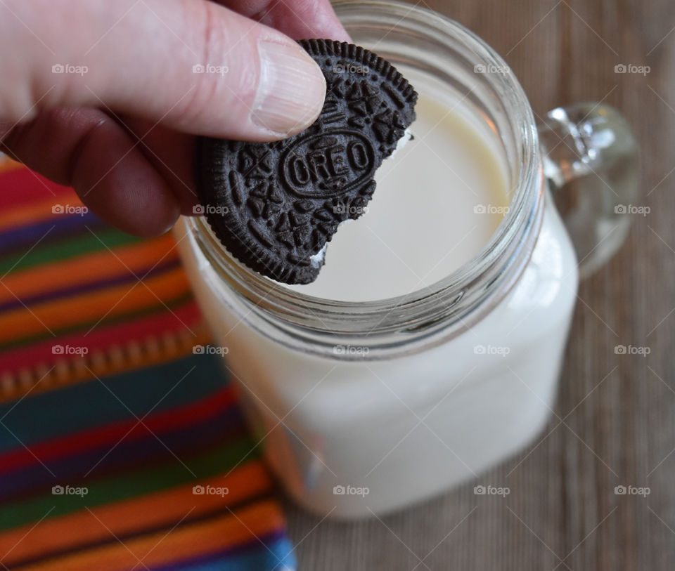 Oreo and milk