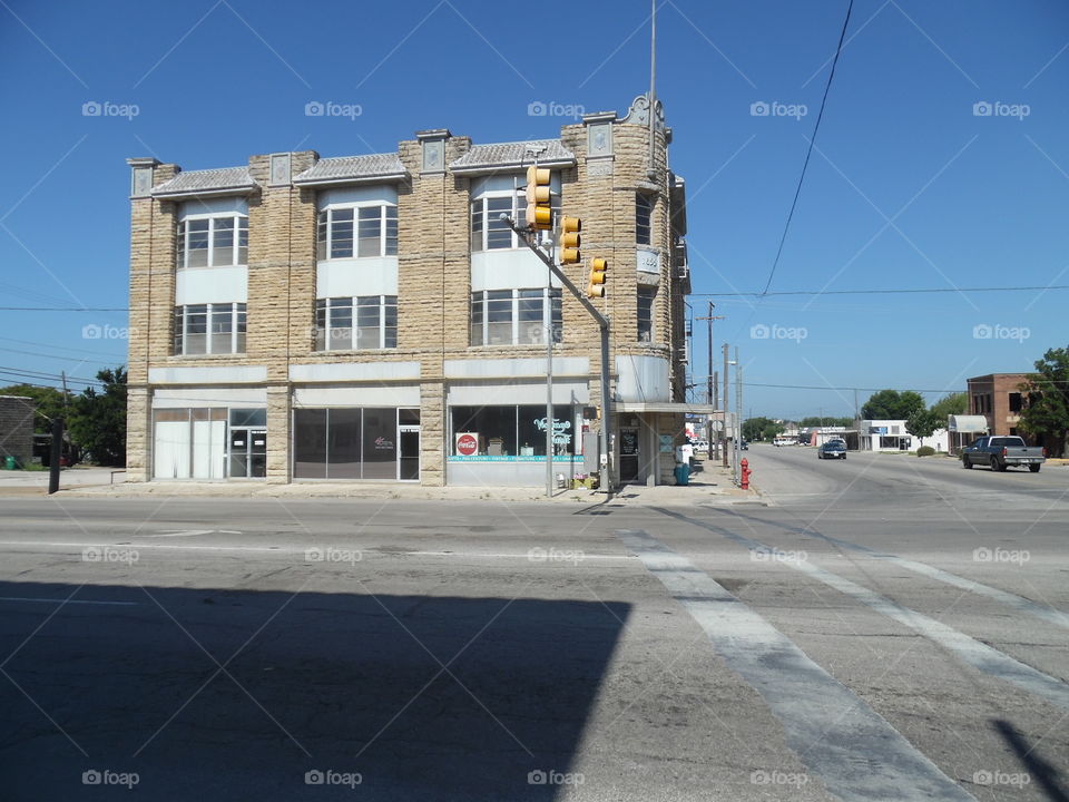vintage building 🏢. This is a picture of a old hospital that is now being used as a gift shop in Jacksboro Texas