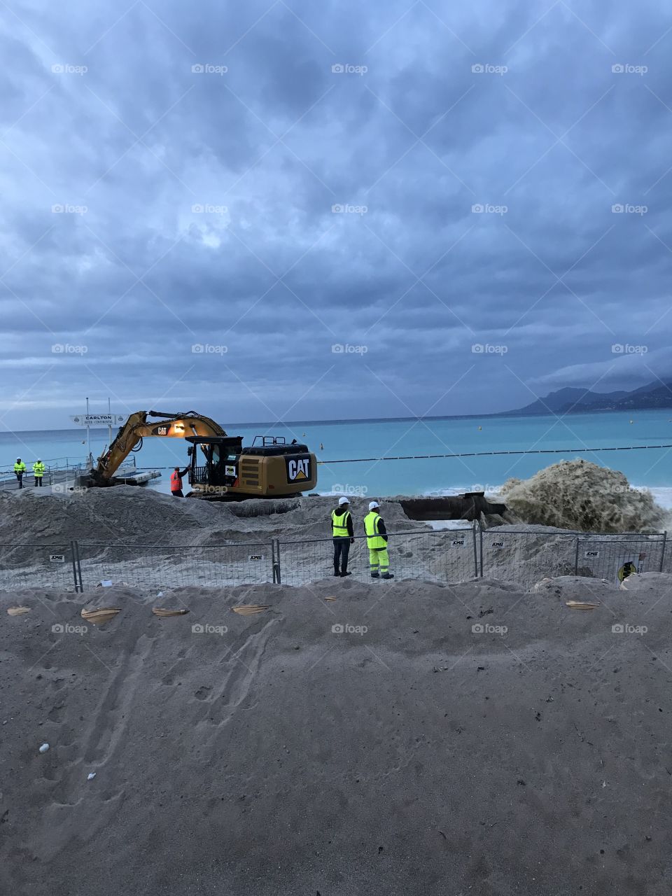 work on the beaches of cannes 2