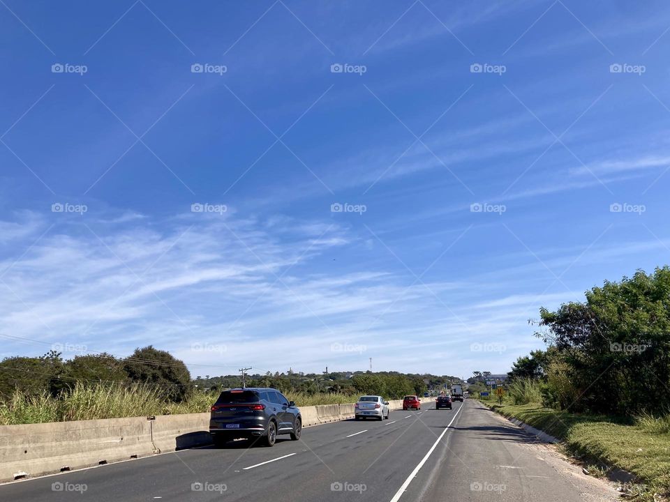 Tudo azul, sentido Jundiaí a Itupeva!
Esse horizonte nos motiva…
📸 
#FOTOGRAFIAéNOSSOhobby
#sky #céu #natureza #horizonte #fotografia #paisagem #landscapes #inspiração #mobgrafia #XôStress