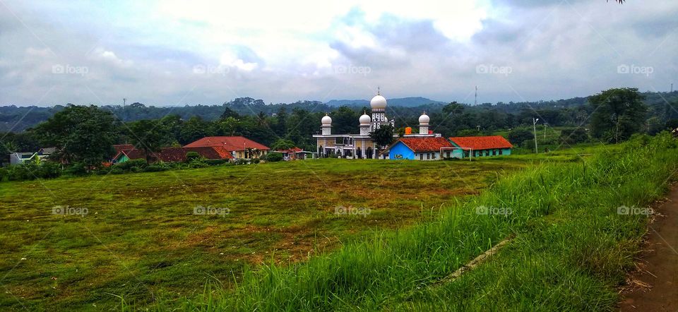 Natural scenery and buildings in the countryside
