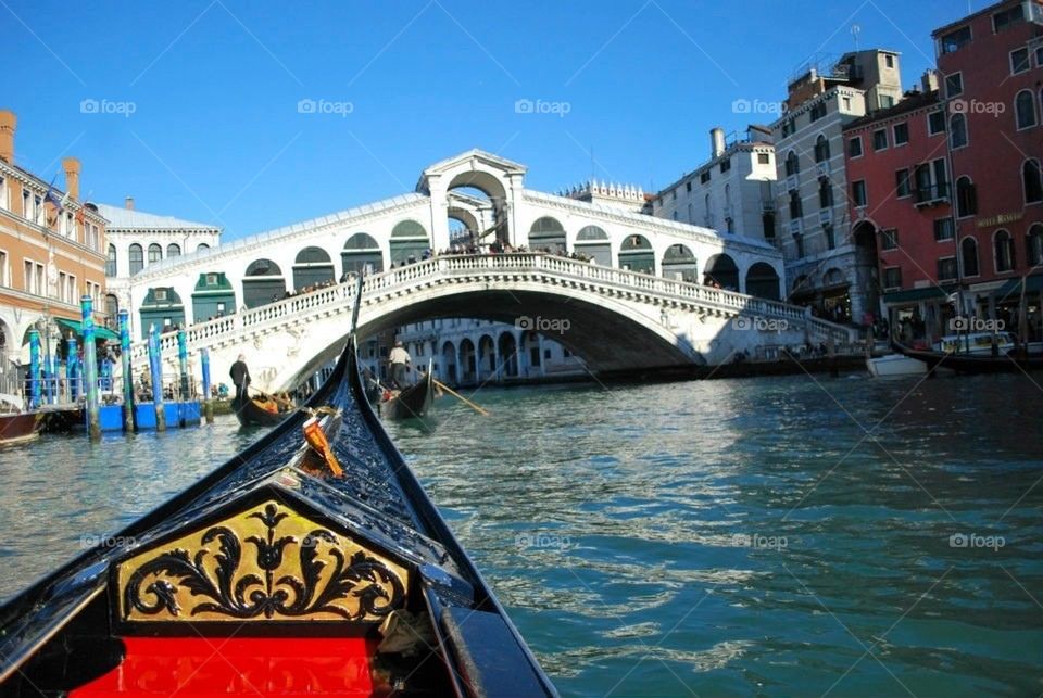Gondola ride bridge