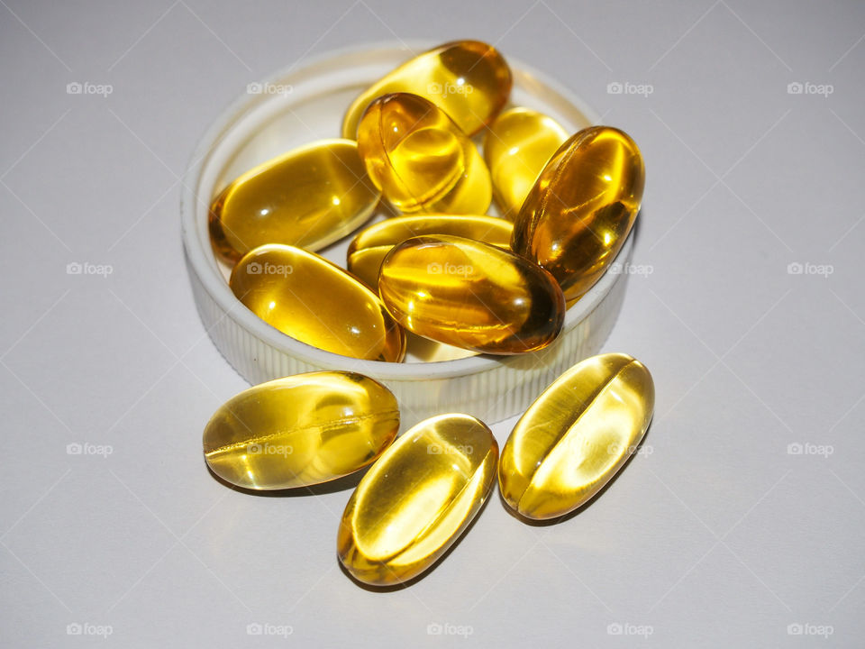 Pills with healthy oil supplement
