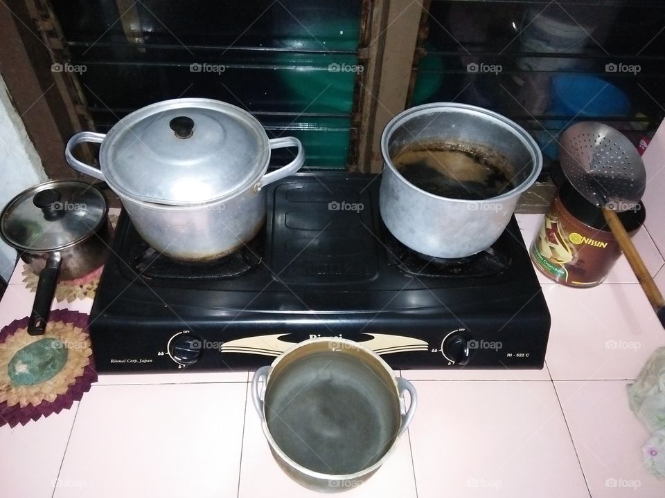 Cook hot water
