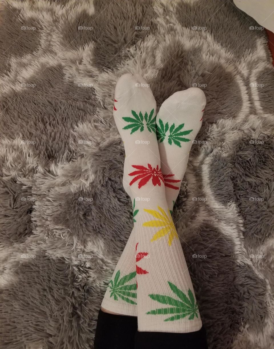 Popfizzy White and Rasta colored weed socks