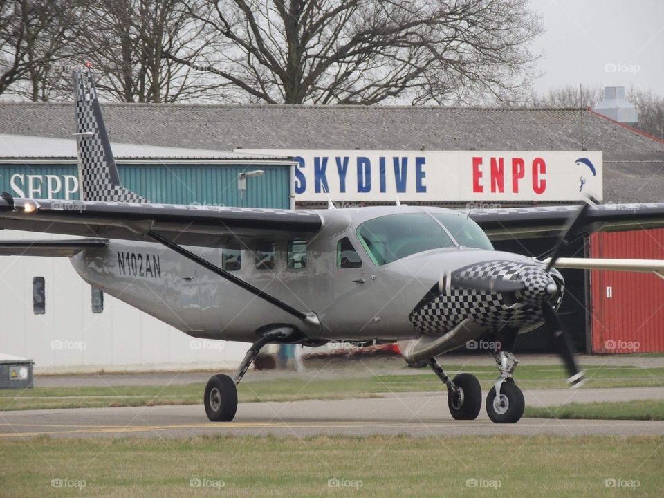 Cessna208
N102AN