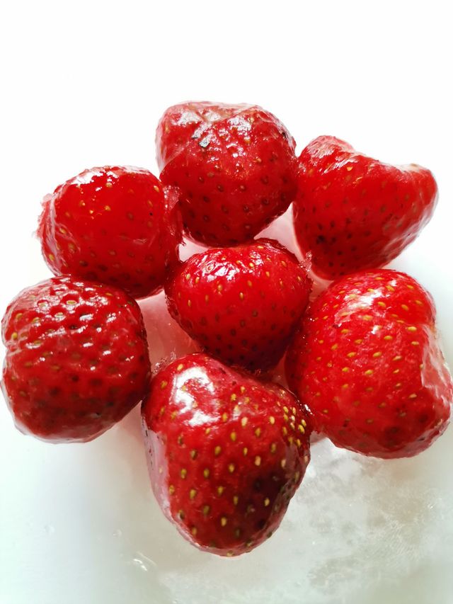 Red fruits