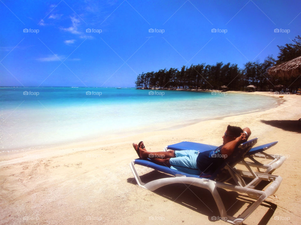 trip alone on the beach