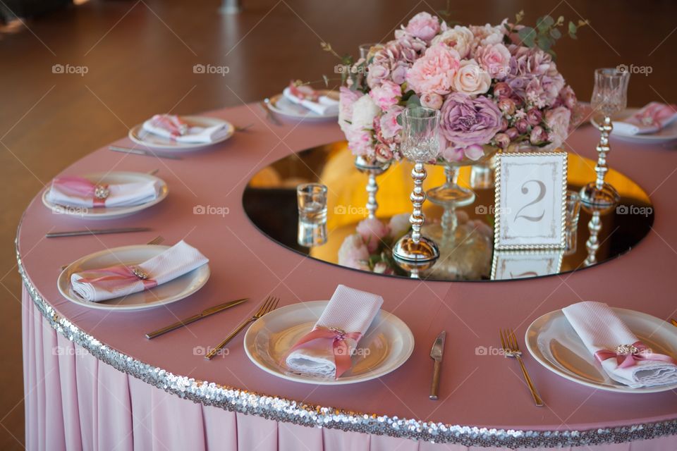 Table in restaurant 