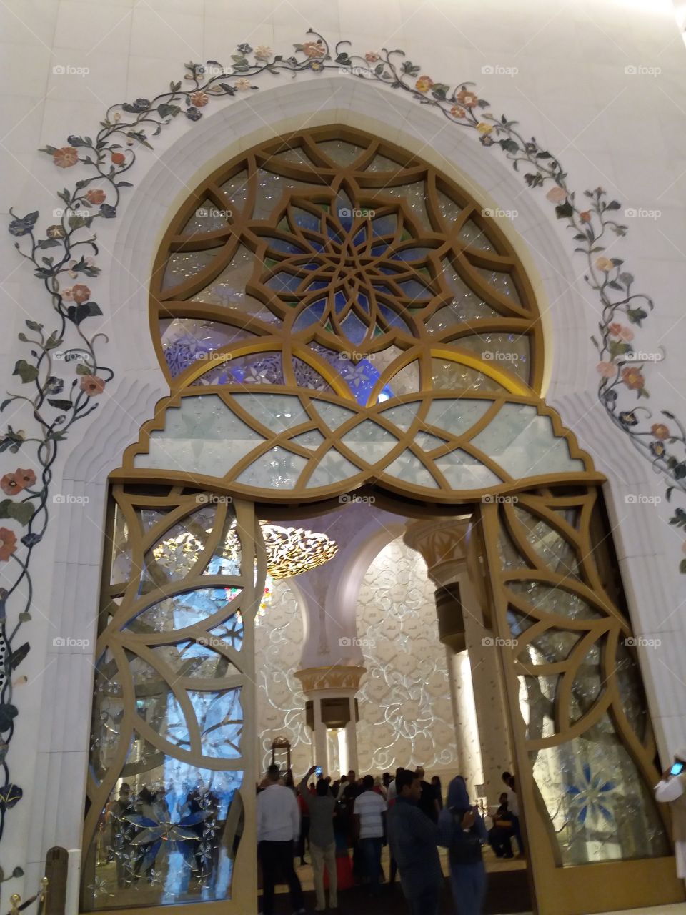 arc shape in mosque