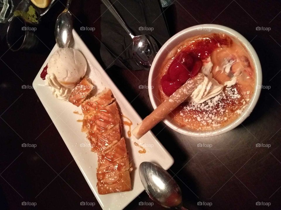 Dessert time! Banana Caramel Cheesecake Maki and Strawberry Creme Brulee