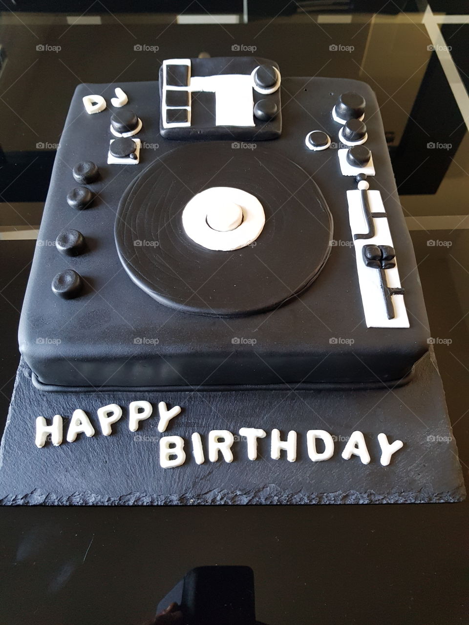 Cake DJ