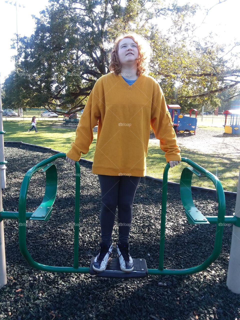 she is lookin to the sky