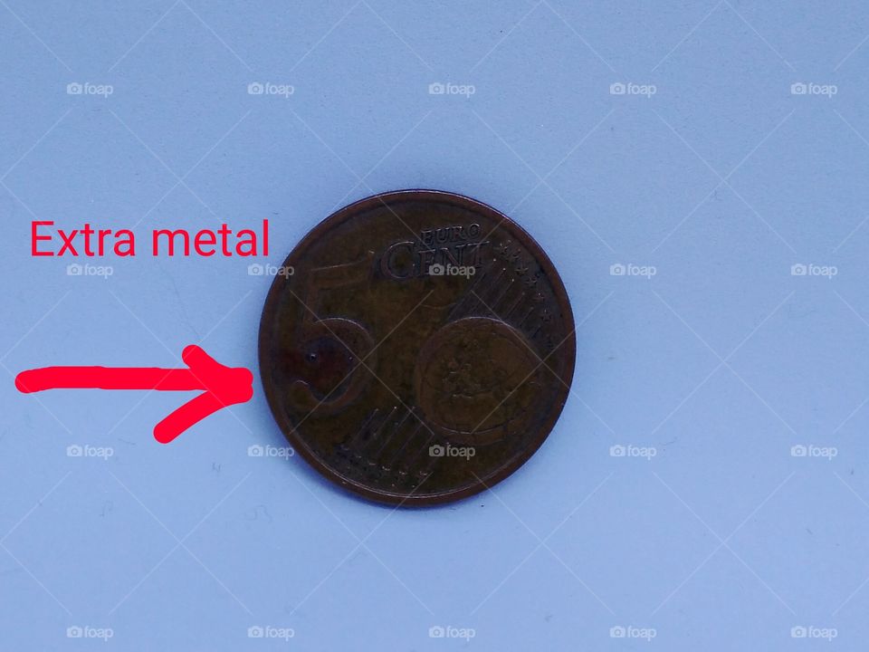 Rare 5 Euro cent error coin with extra metal