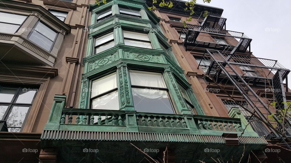 Historic brownstone rowhouse in the heart of downtown Brooklyn