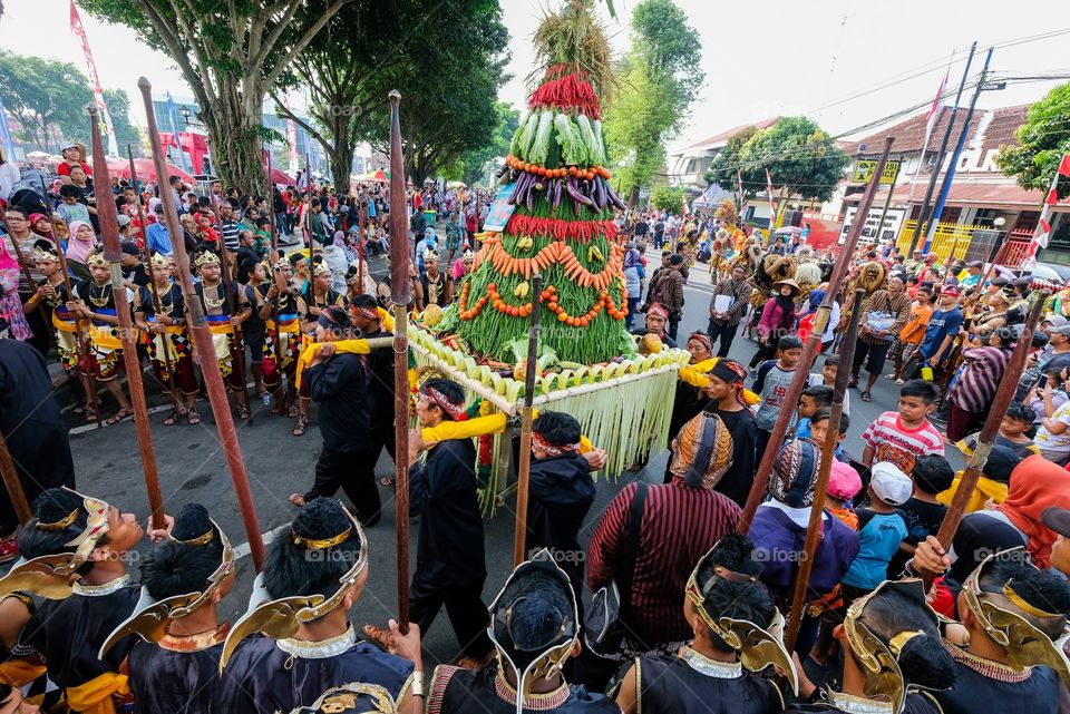 Pasukan Bergodo or Bergodo army liven up the 1113th anniversary of Magelang city. Magelang is a city in Indonesian country