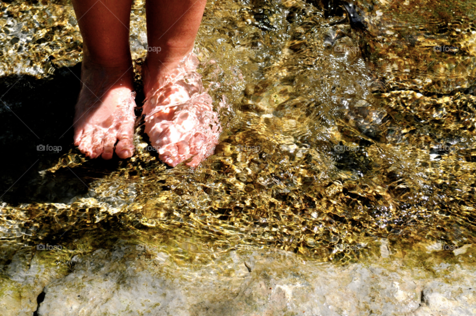 water feet by refocusphoto