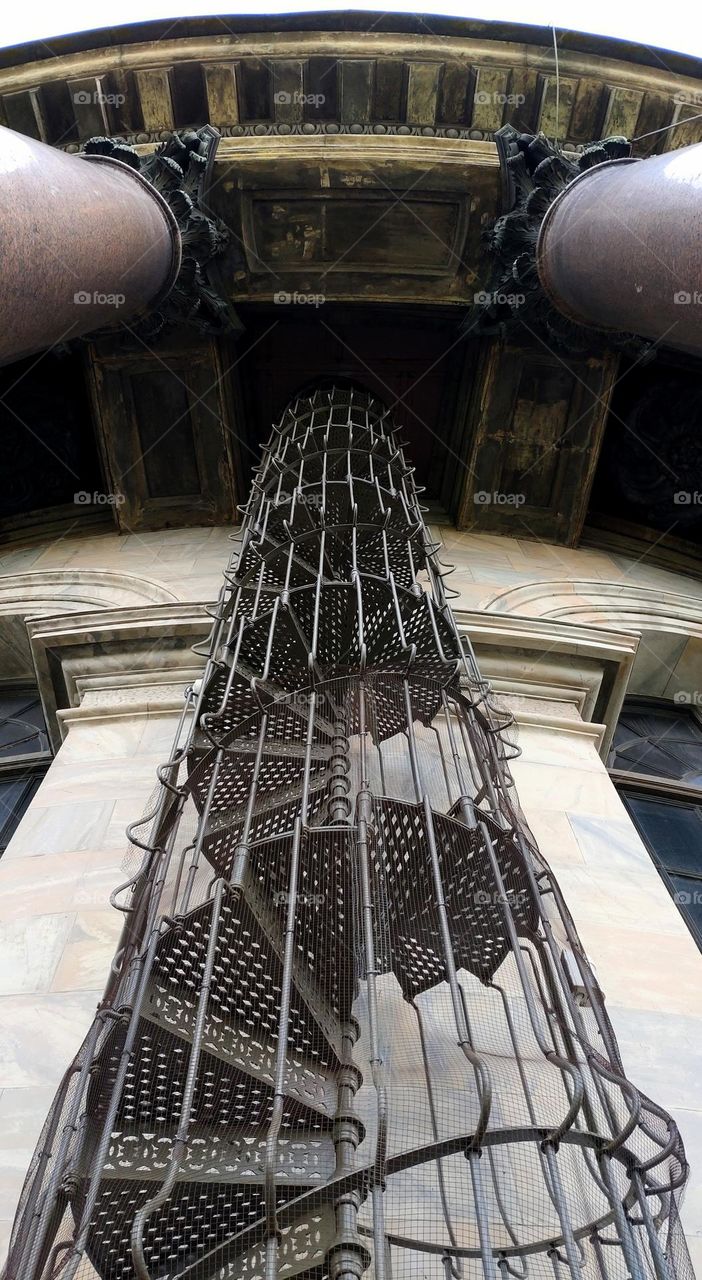 Architecture 🗝️🏛️ Marble+granite+metal 🗝️🏛️ Columns 🏛️🗝️Spiral staircase🏛️🗝️