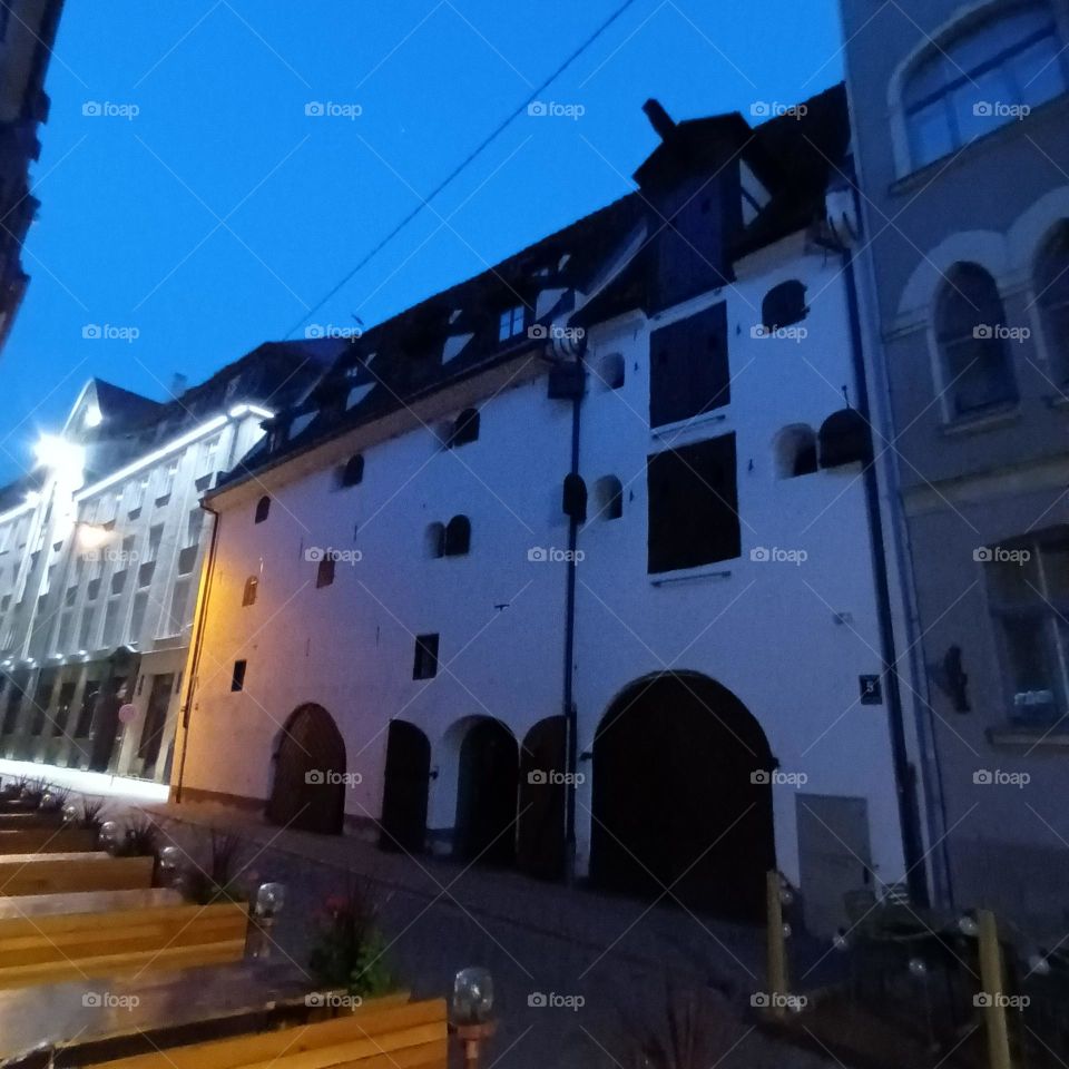 Старинный амбар