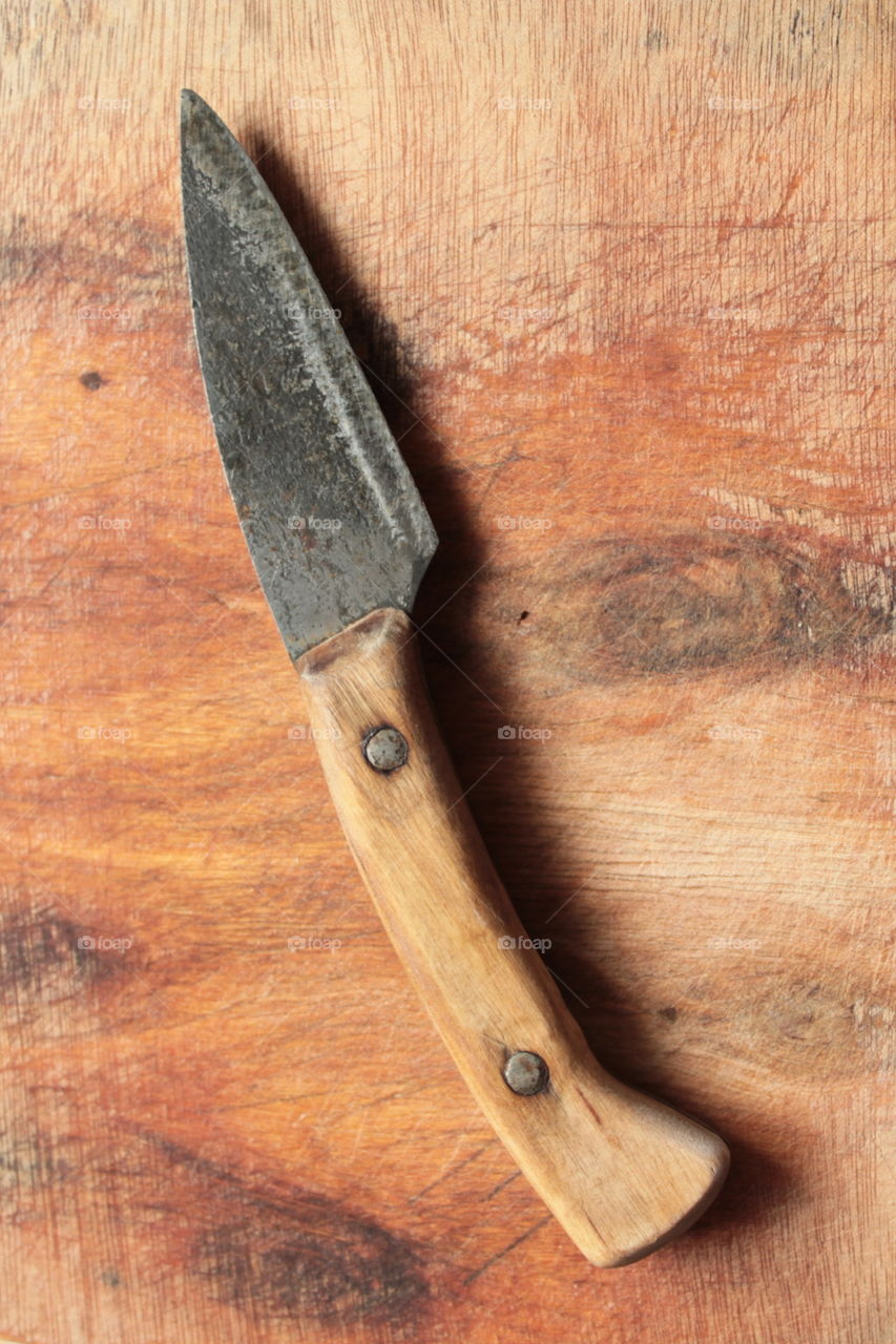 Knife, chopping knife, kitchen knife, homemade knife, knife on the board, black knife, metal, wooden handle