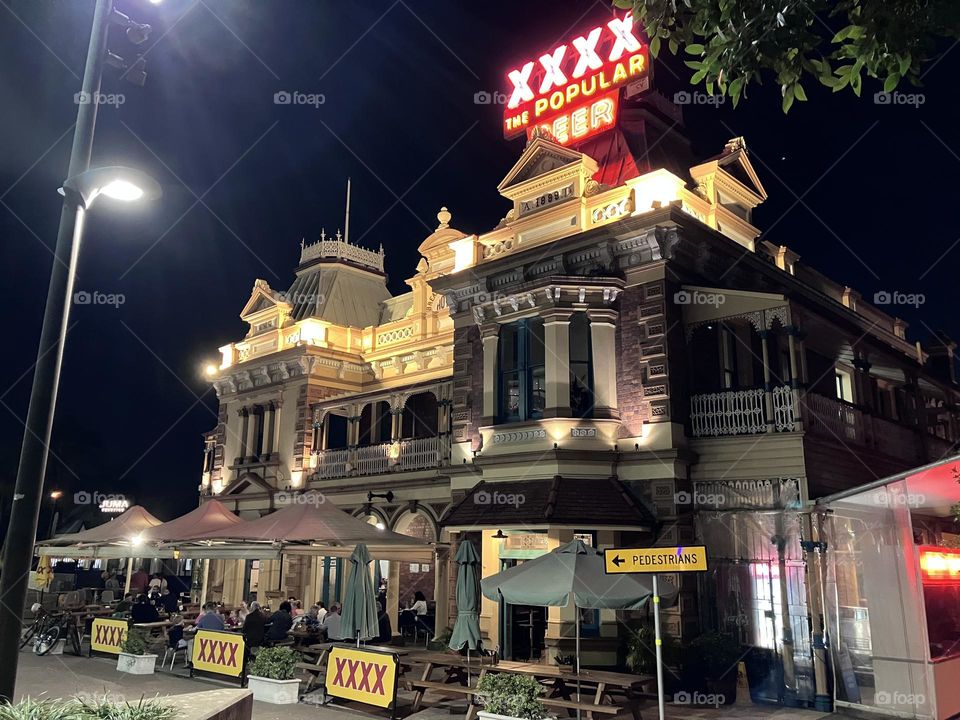 Breakfast Creek Hotel